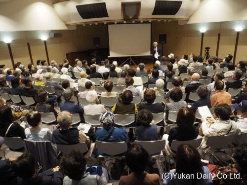 約２００人が来場した「命ありて」映像版の上映会