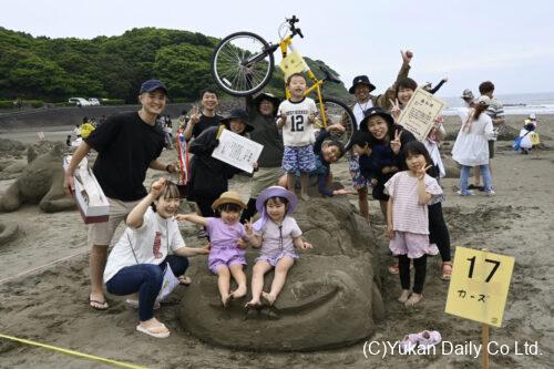 個人の部で優勝した「カーズ」