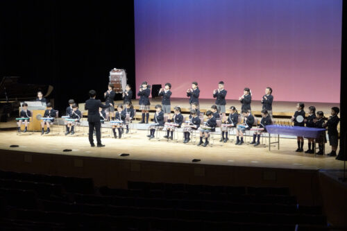 低学年による合奏